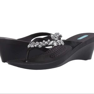 Oka-B Wedge Sandal